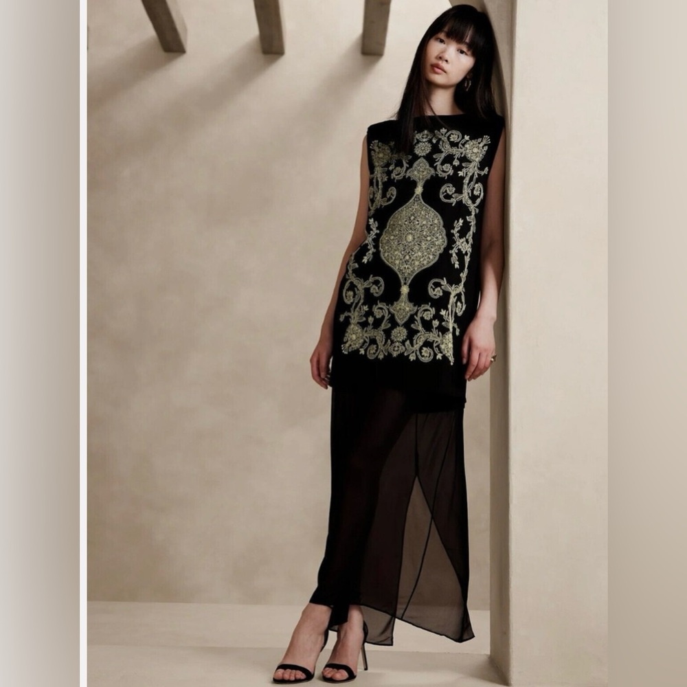 NWT-Banana Republic Jada Embroidered Maxi Dress, Small